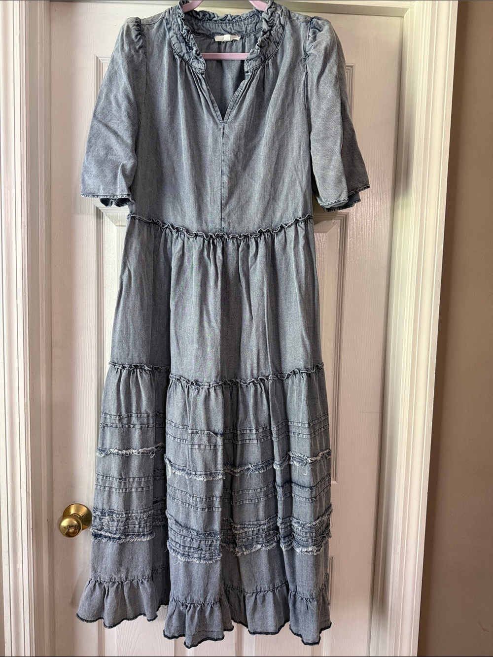 easel Light Blue Tiered Midi Dress